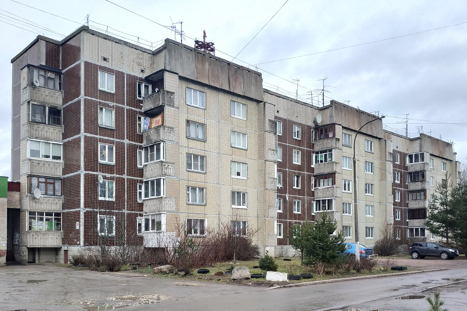 Krasnyj Bor, Комсомольская улица, 18