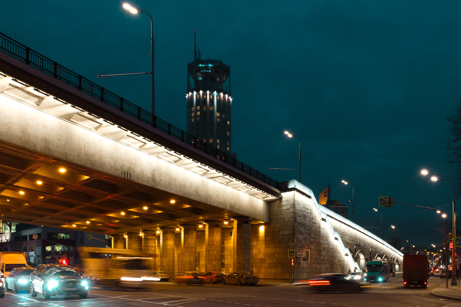 Moscow, Большой Краснохолмский мост