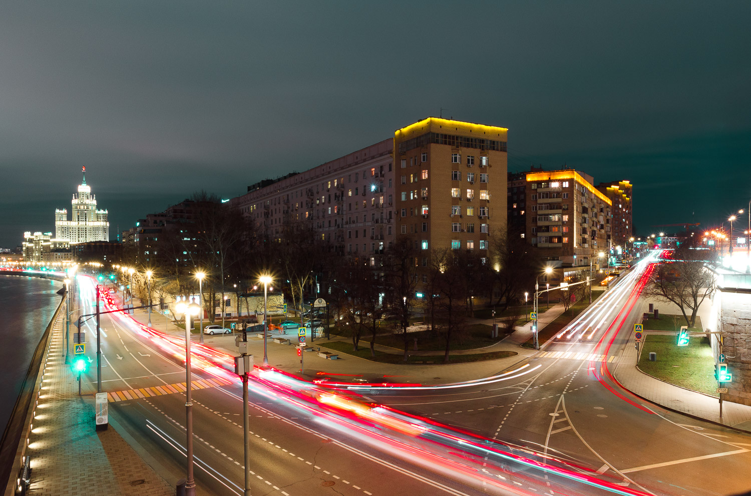 Москва, Котельническая набережная, 1/15; Гончарная набережная, 3 стр. 1; Гончарная набережная, 3 стр. 5; Гончарная набережная, 3 стр. 3; Гончарный проезд, 6 стр. 1Б; Гончарный проезд, 6 стр. 1А; Гончарный проезд, 6 стр. 1; Гончарный проезд, 8 / Гончарная улица, 40. Москва — Панорамы