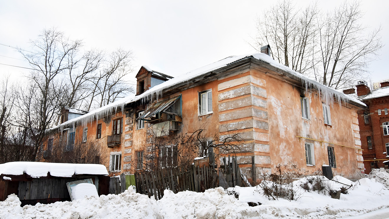 Пермь, Улица Красные Казармы, 19