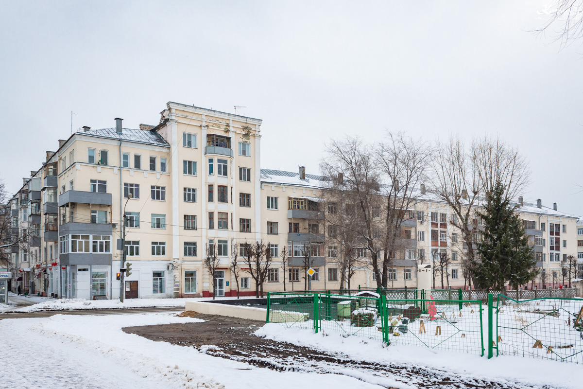Казань, Улица Челюскина, 6 / Улица Белинского, 9