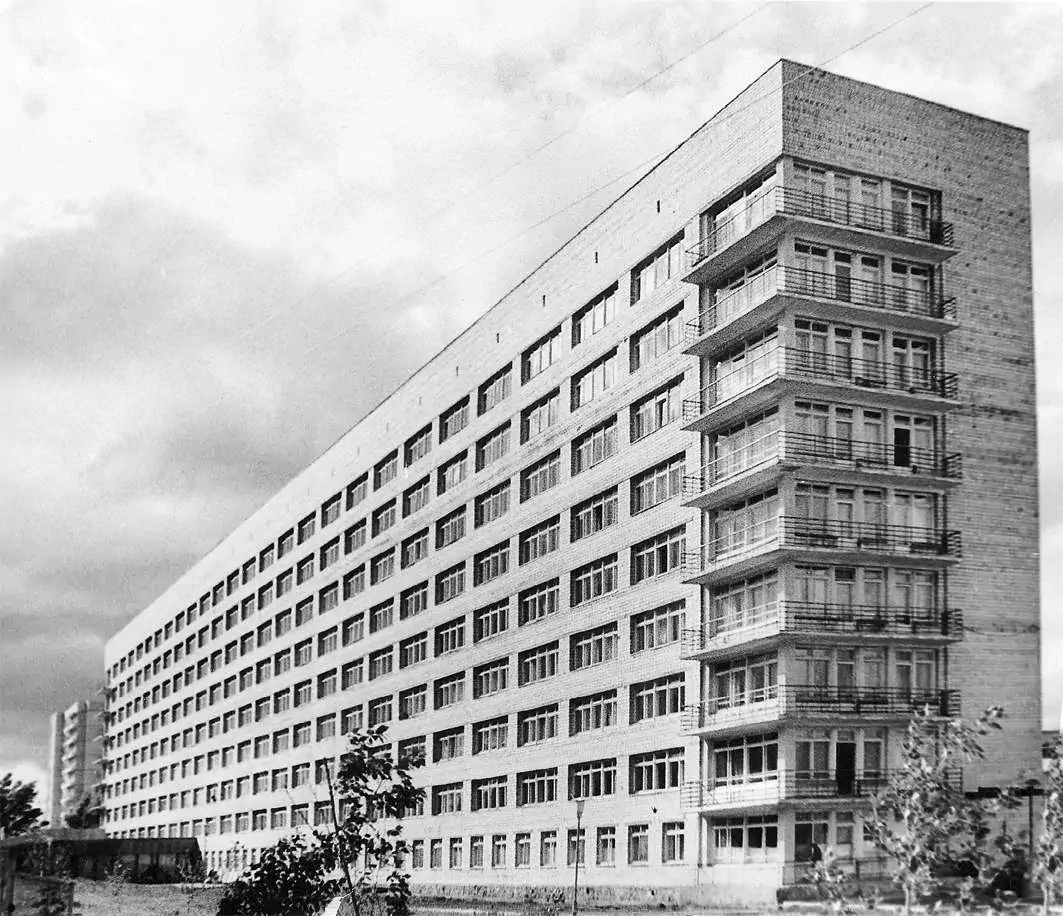 Krasnoyarsk, Улица Курчатова, 17 стр. 3