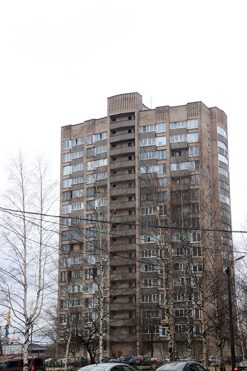 Санкт-Пецярбург, Канонерский остров, 9