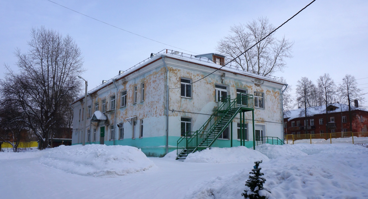Пермь, Улица Нефтяников, 44