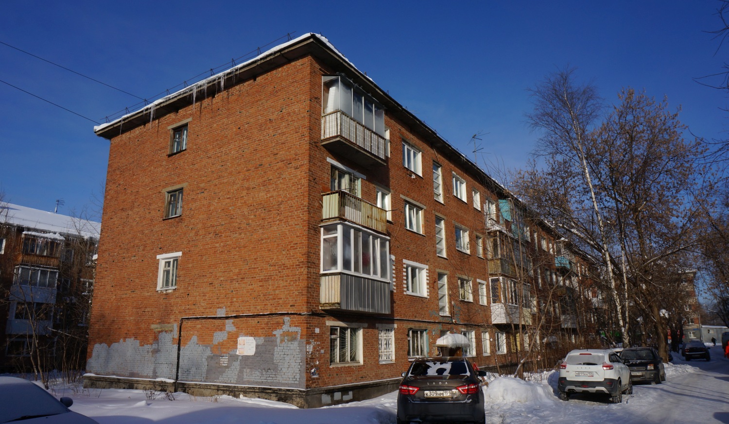 Perm, Улица Анвара Гатауллина, 12