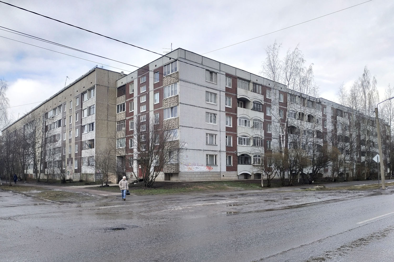 Тосно, Шоссе Барыбина, 11; Улица Станиславского, 16