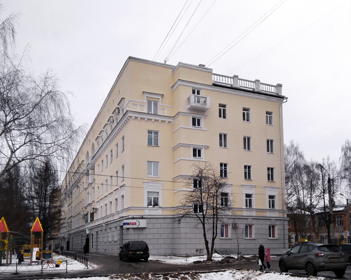 Ярославль, Проспект Ленина, 11 / Советская улица, 74