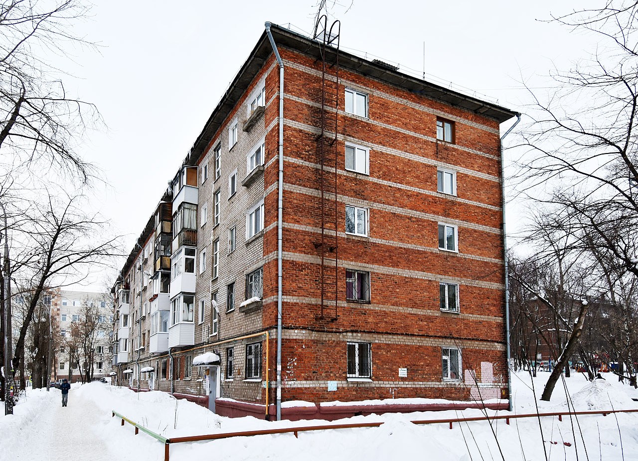Пермь, улица баумана, 19 / Улица 9 Мая, 12