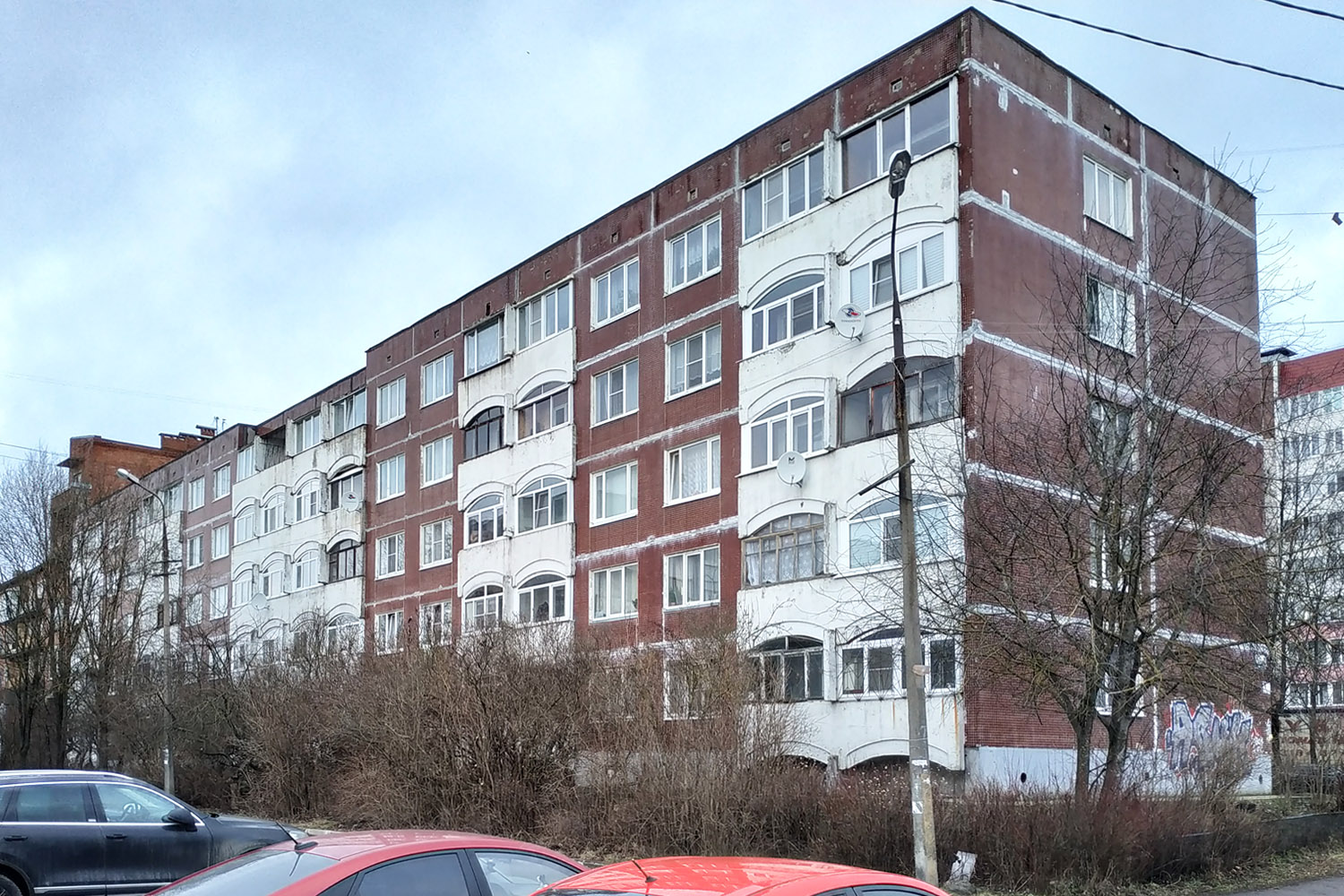 Gatchina, Рощинская улица, 2а