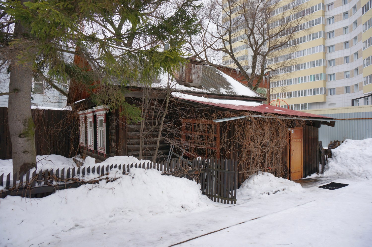 Пермь, Монастырская улица, 142