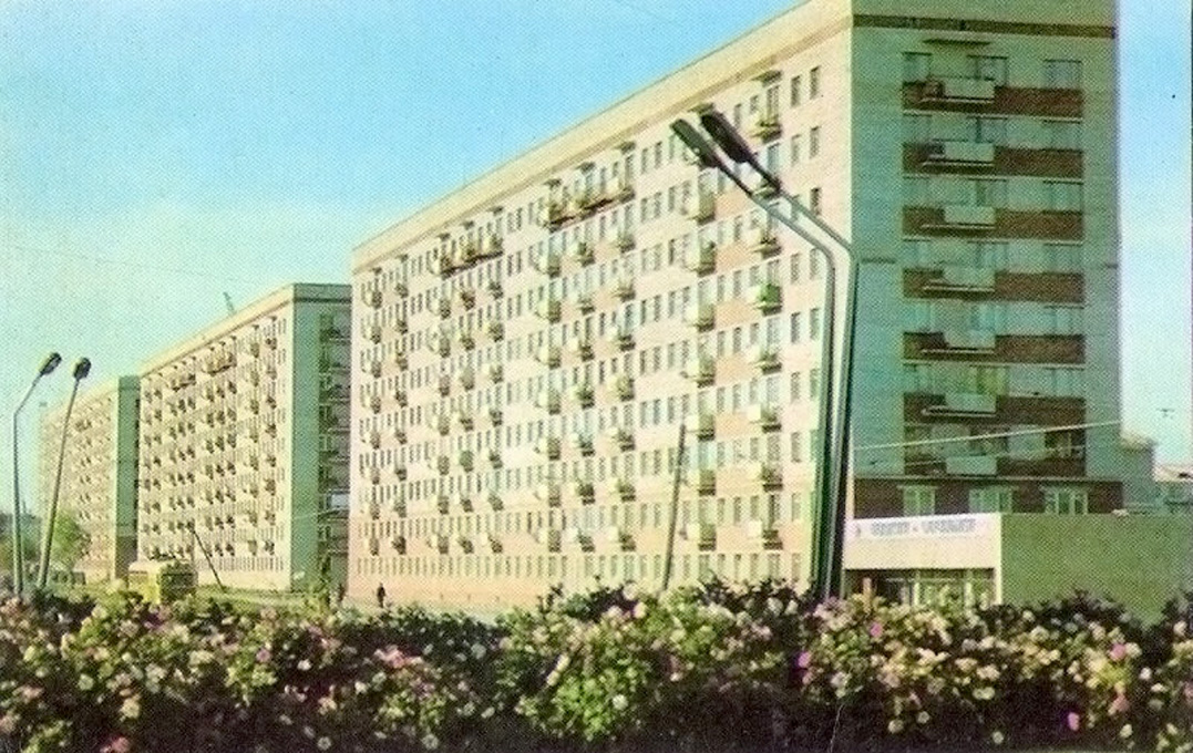Омск, Улица Серова, 22