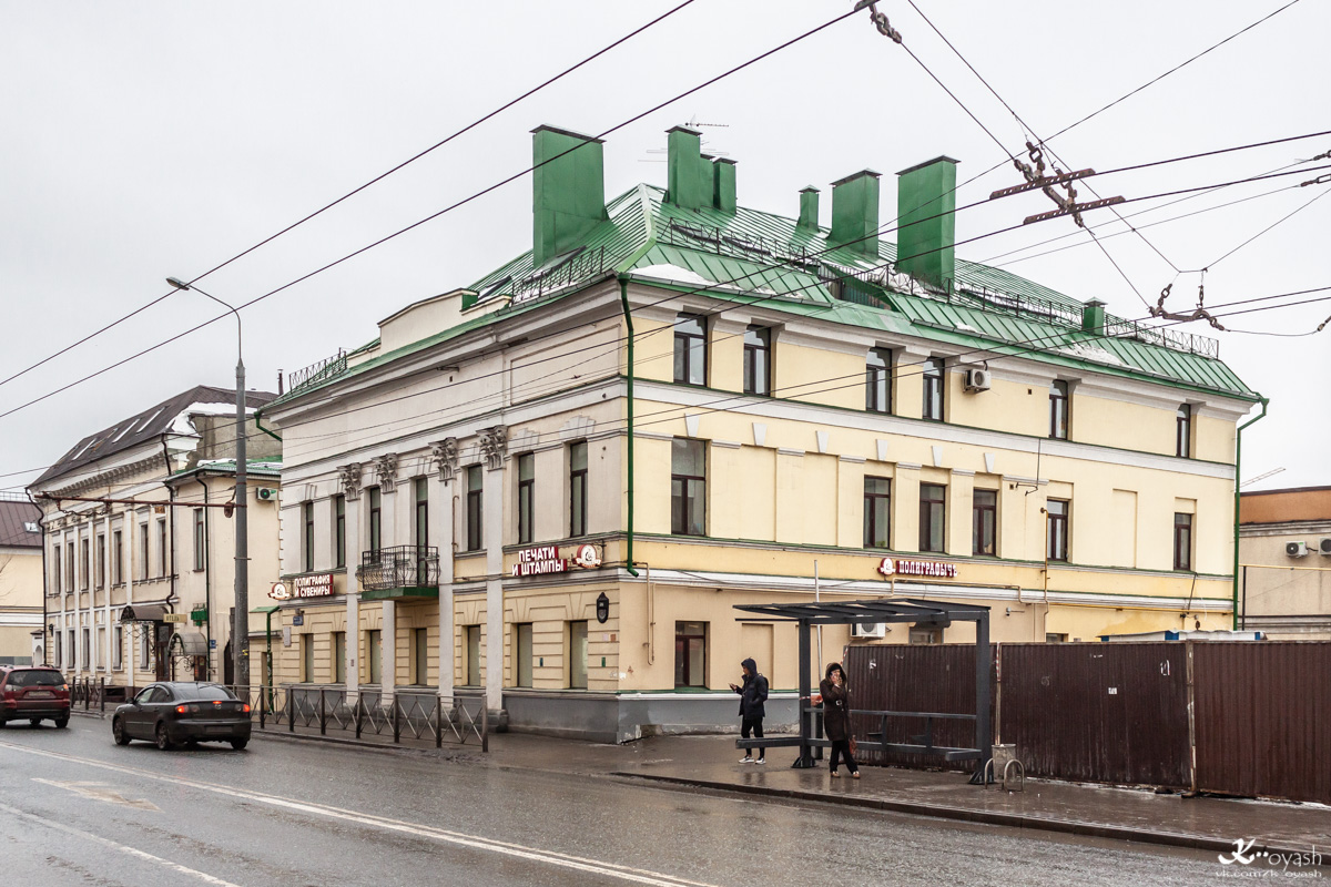 Казань, Московская улица, 28; Московская улица, 26Б; Московская улица, 26 / Улица Чернышевского, 31