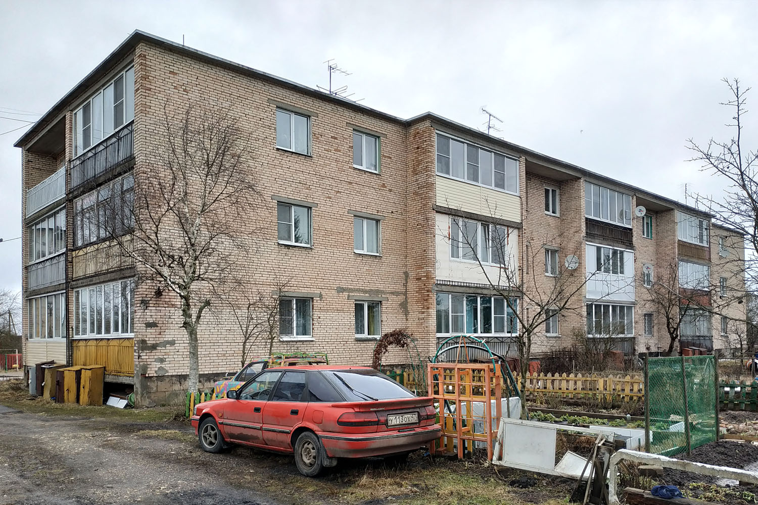 Гатчинский округ, прочие н. п., Мыза-Ивановка, Шоссейная улица, 32а