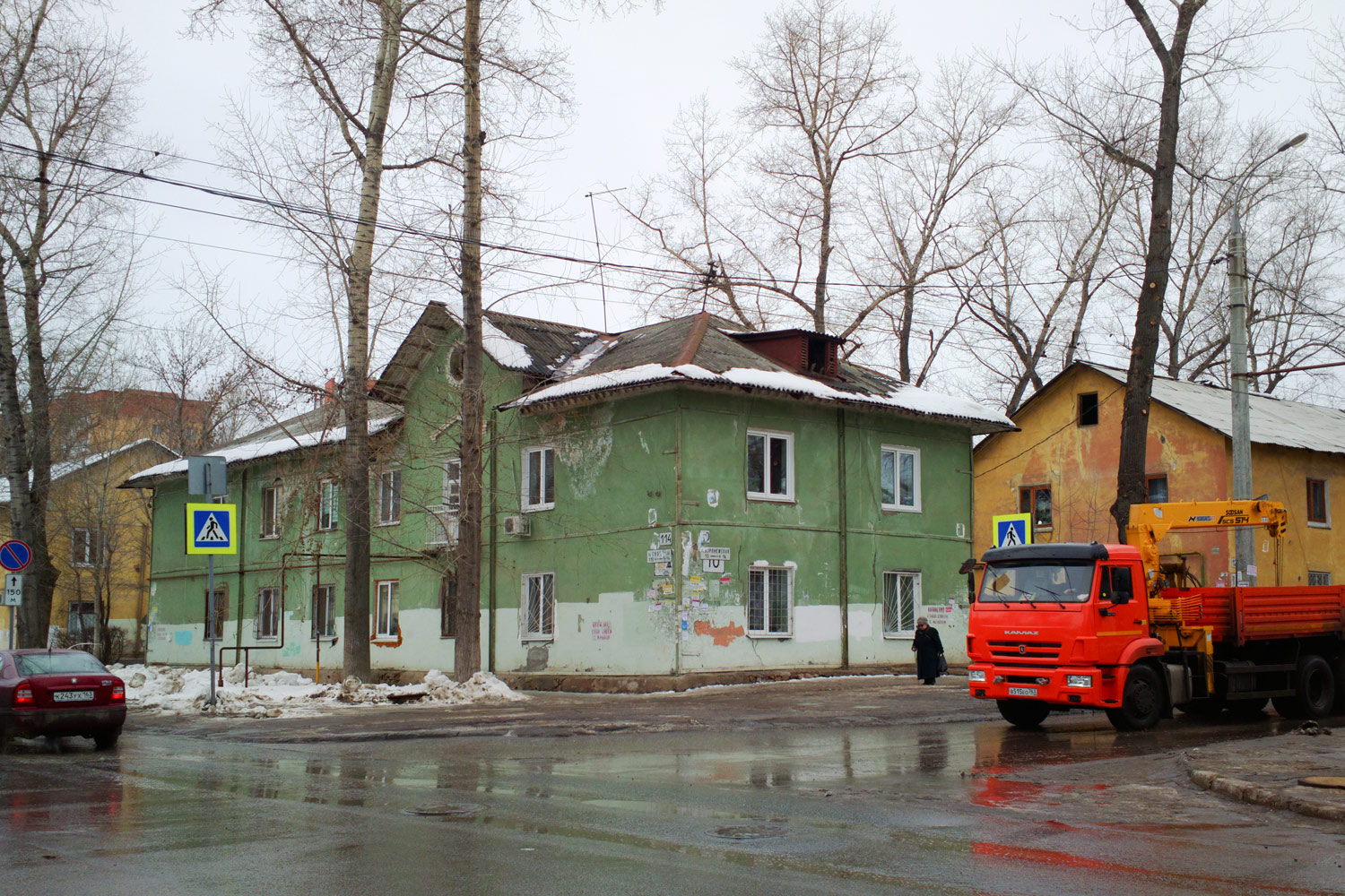 Самара, Воронежская улица, 10 / Улица Свободы, 114