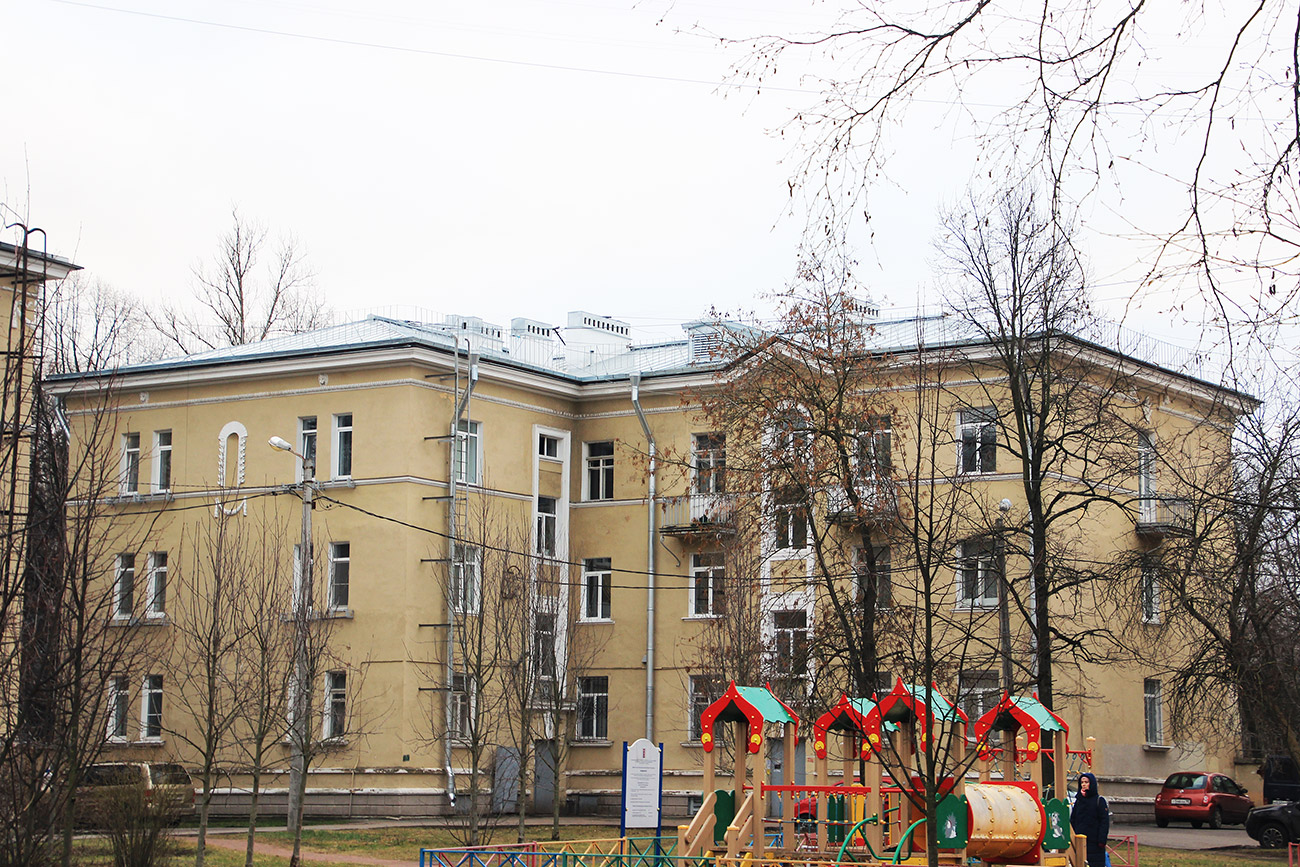 Колпiно, Стахановская улица, 13