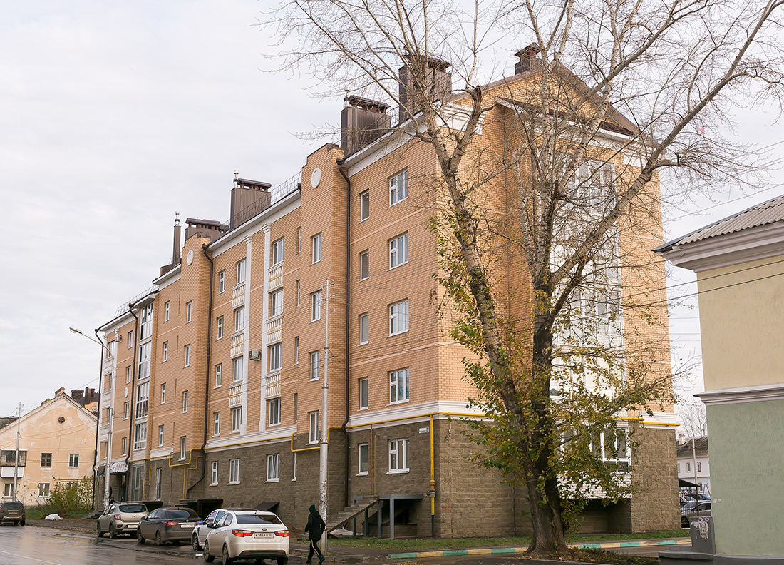 Октябрьский, Улица Губкина, 15