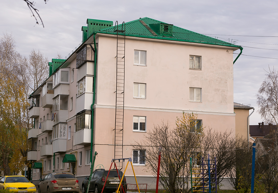 Октябрьский, Улица Островского, 19