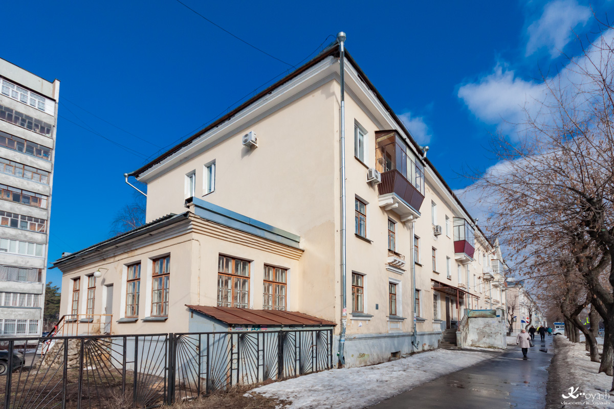 Казань, Улица Правды, 19 / Улица Халезова, 10