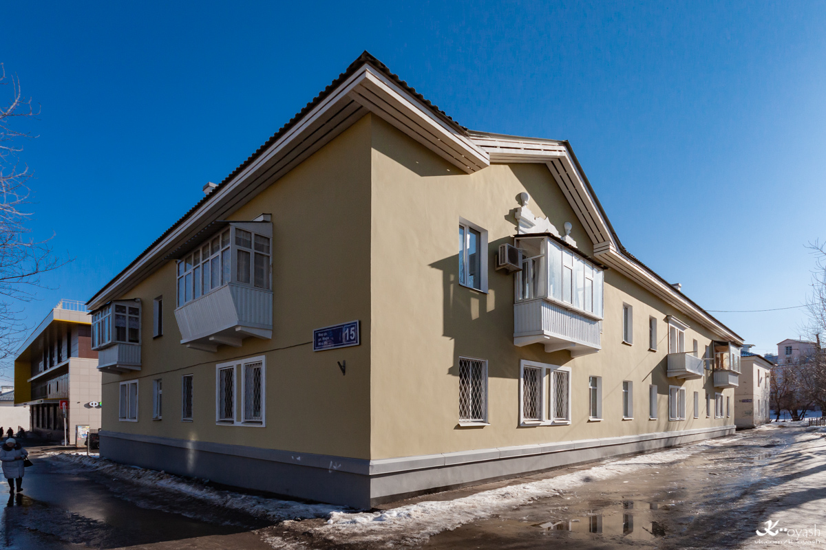 Казань, Улица Мира, 15 / Каштановая улица, 1