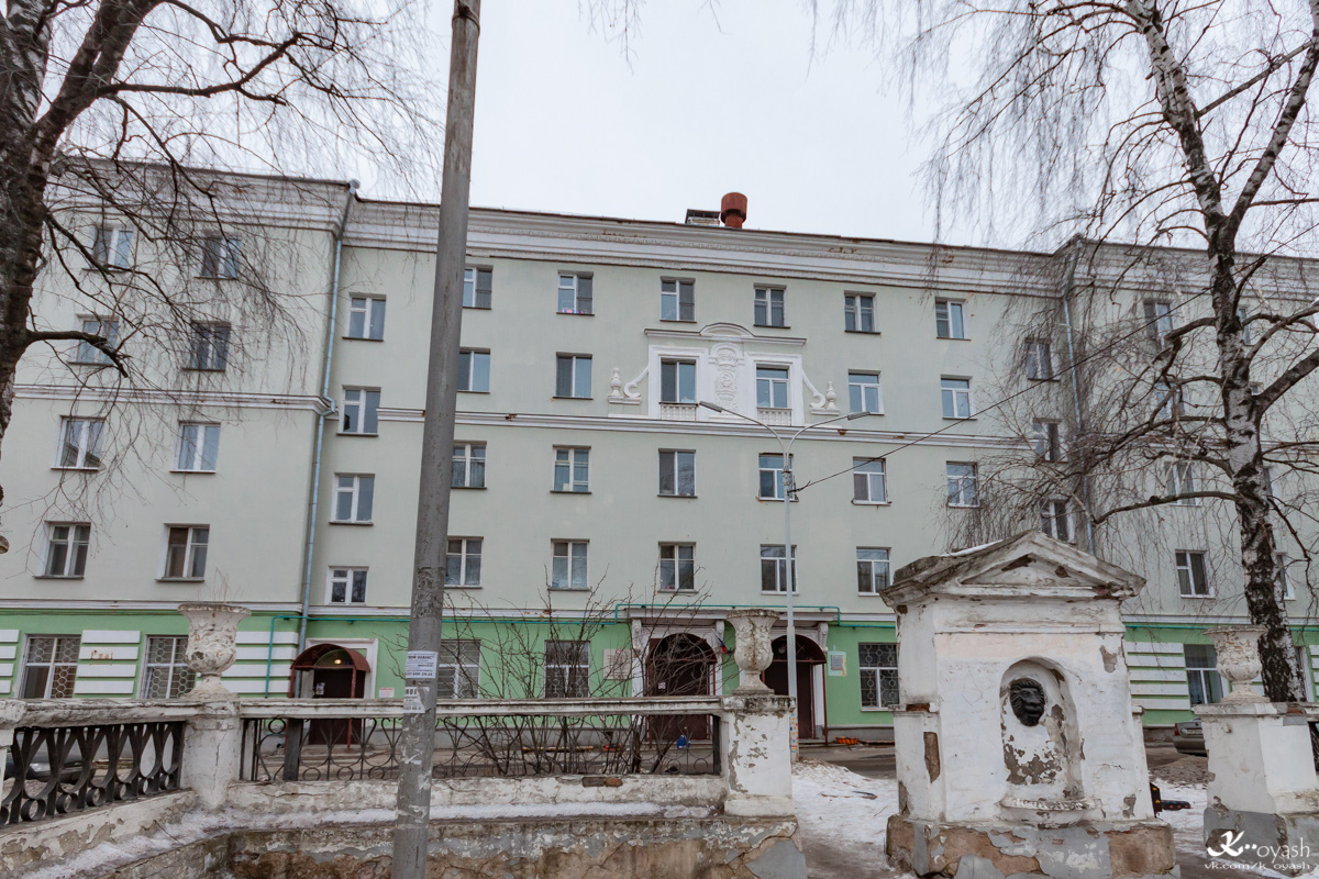Kaasan, Улица 25 Октября, 11