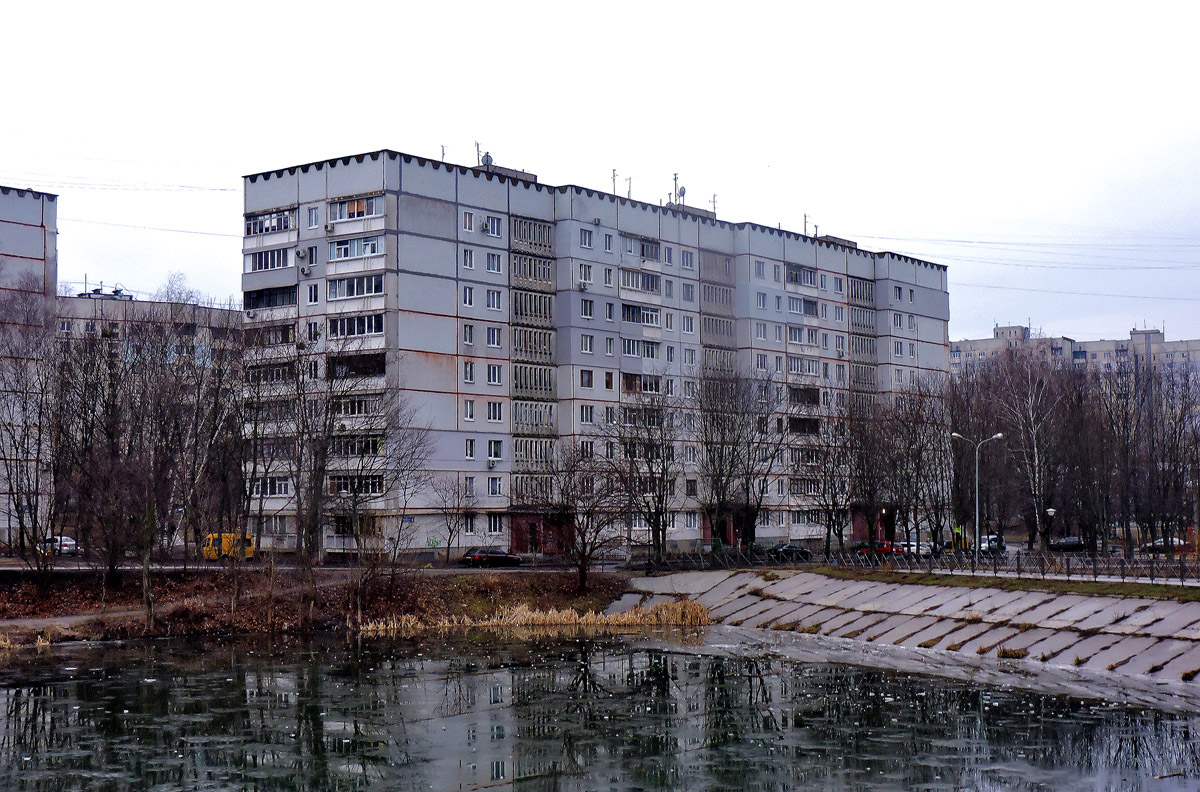 Харьков, Улица Метростроителей, 8