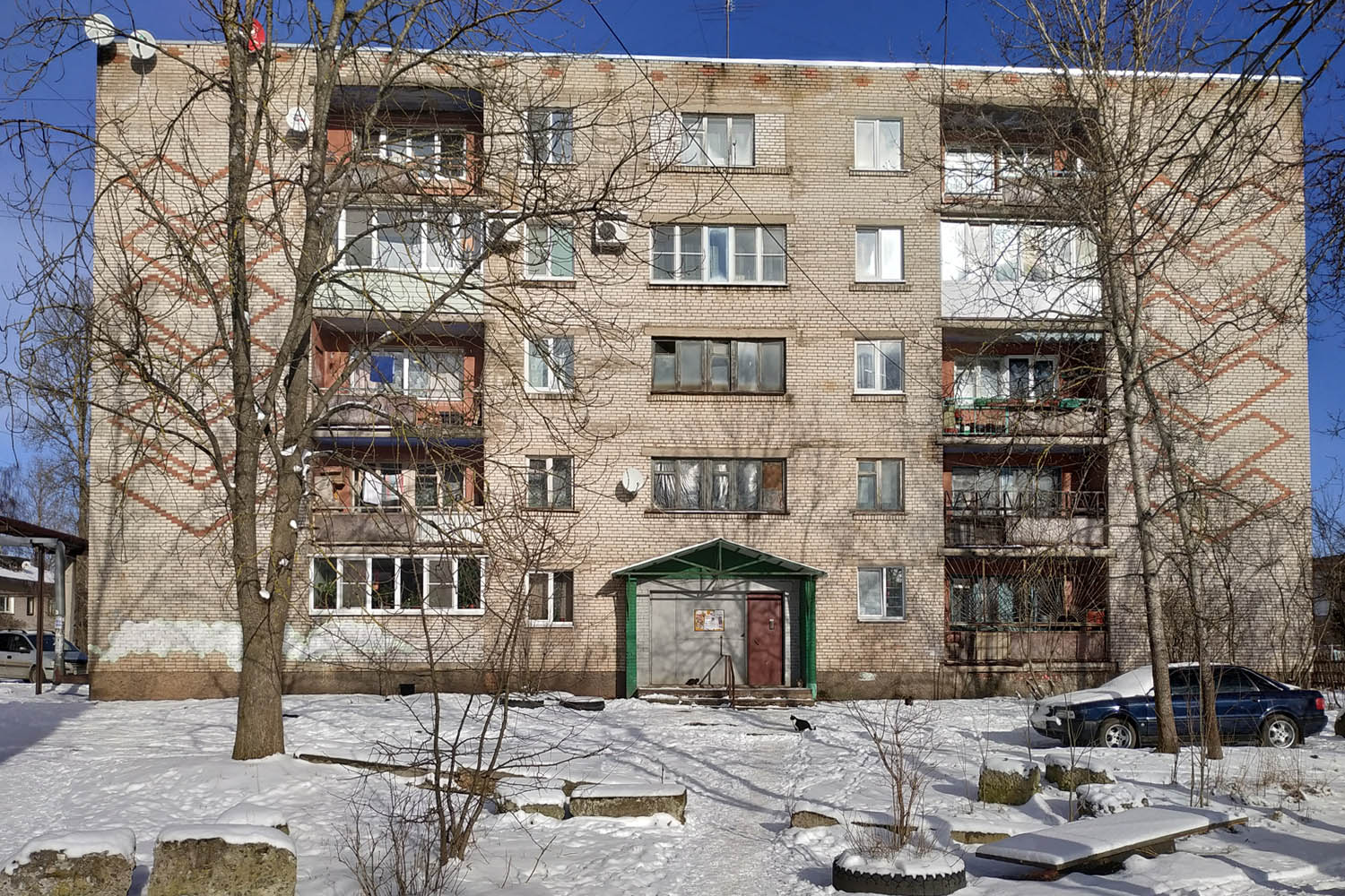 Сиверский, Заводская улица, 7 корп. 1