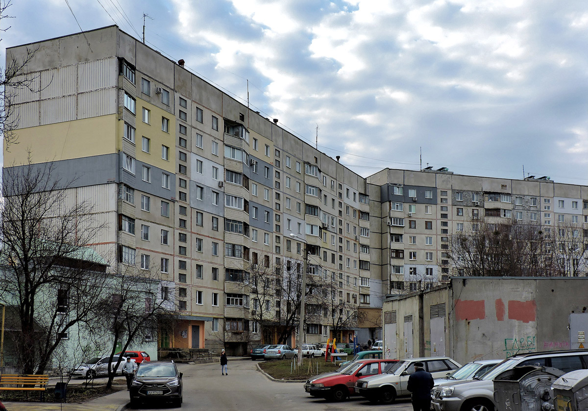 Харьков, Улица Метростроителей, 25*; Улица Гвардейцев-Широнинцев, 102; Улица Гвардейцев-Широнинцев, 104