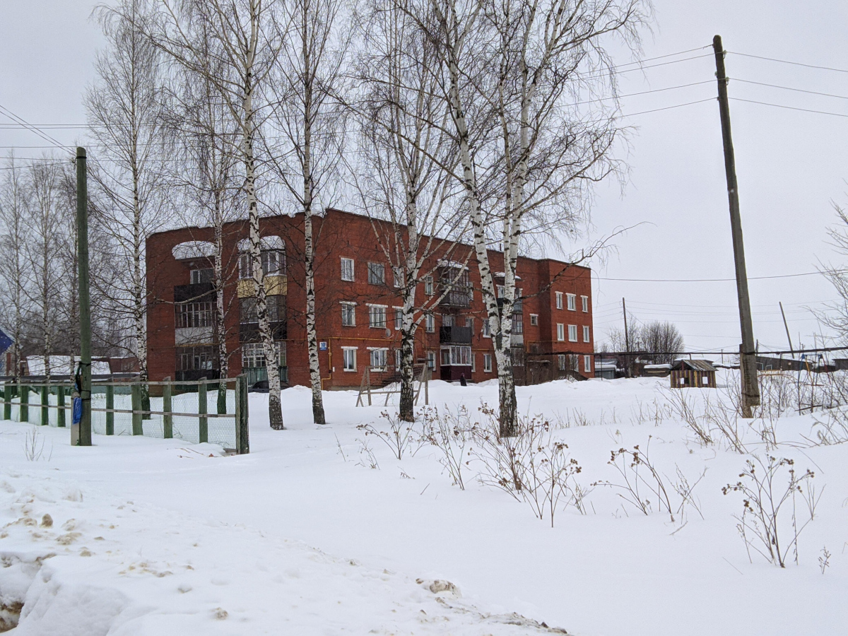 Адам, Советская улица, 10