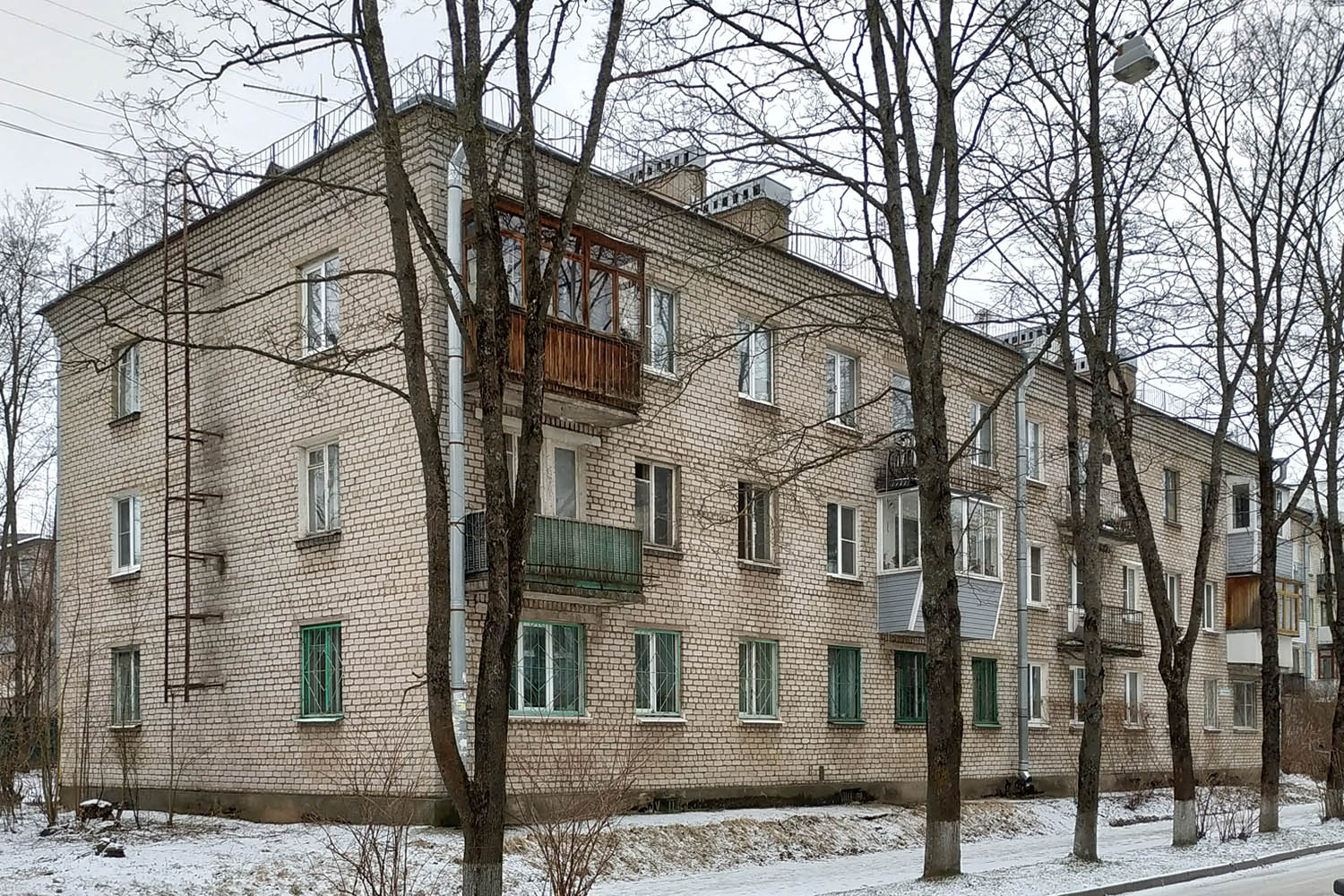 Кузьмоловский, Молодёжная улица, 6