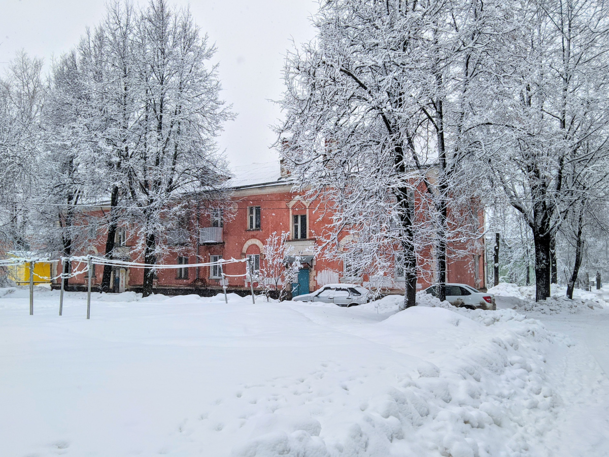 Глазов, Школьная улица, 5