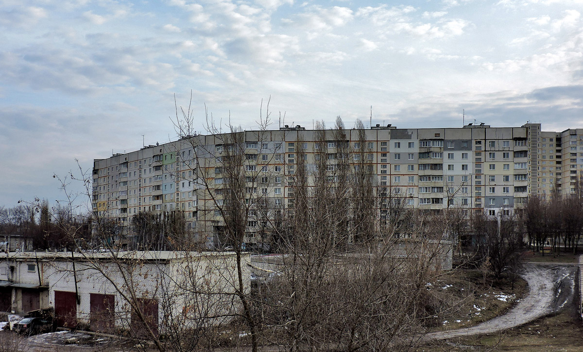 Харьков, Улица Метростроителей, 40; Улица Метростроителей, 40/1