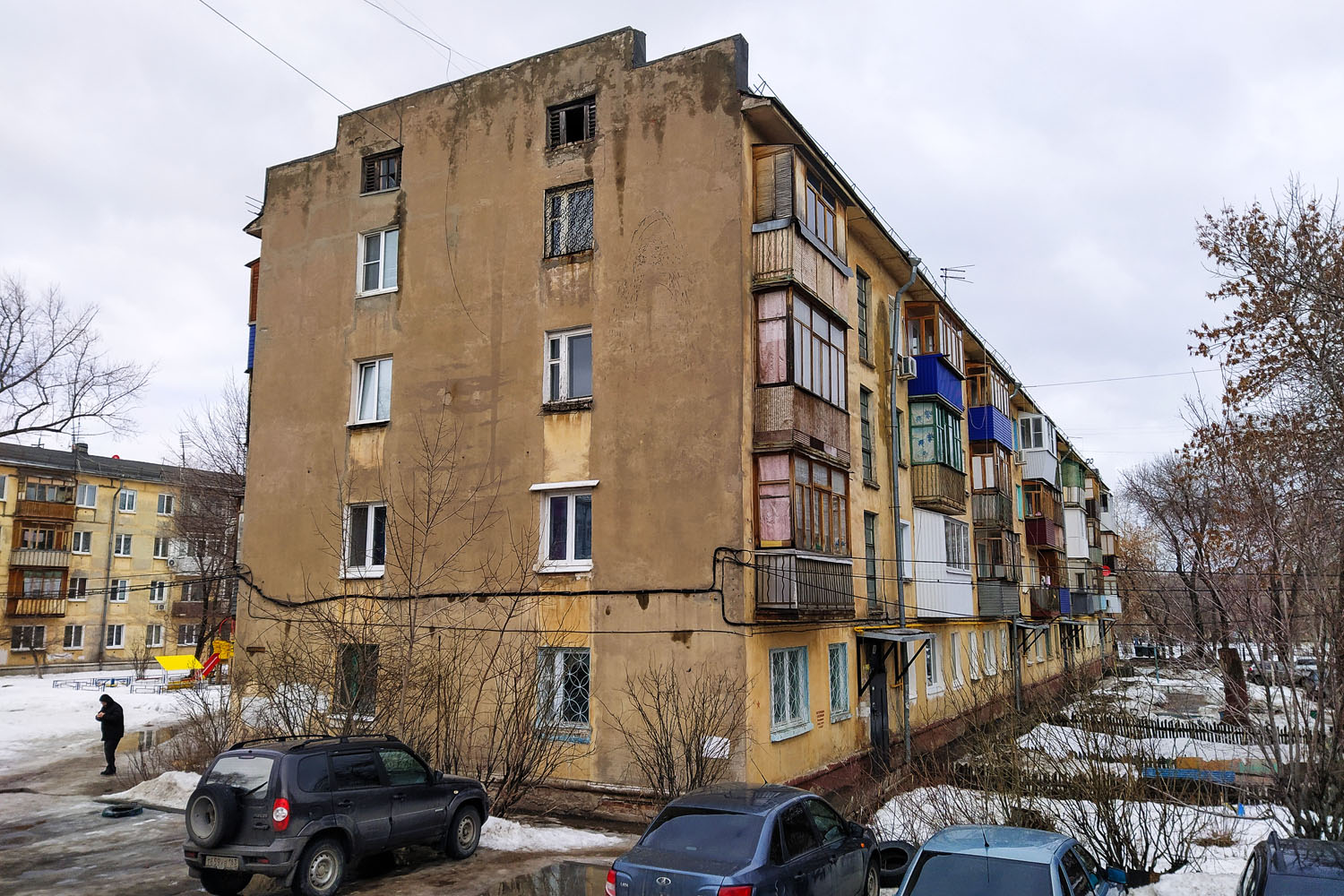 Novokuybyshevsk, Улица Кадомцева, 18