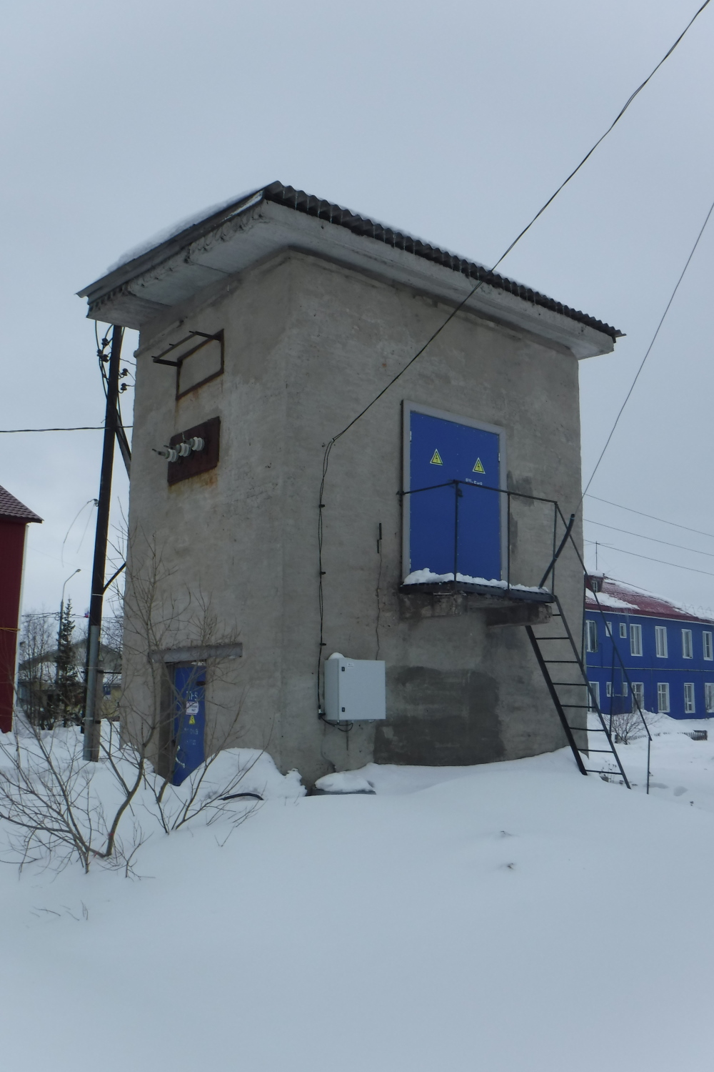 Нарьян-Мар, Октябрьская улица, 19*