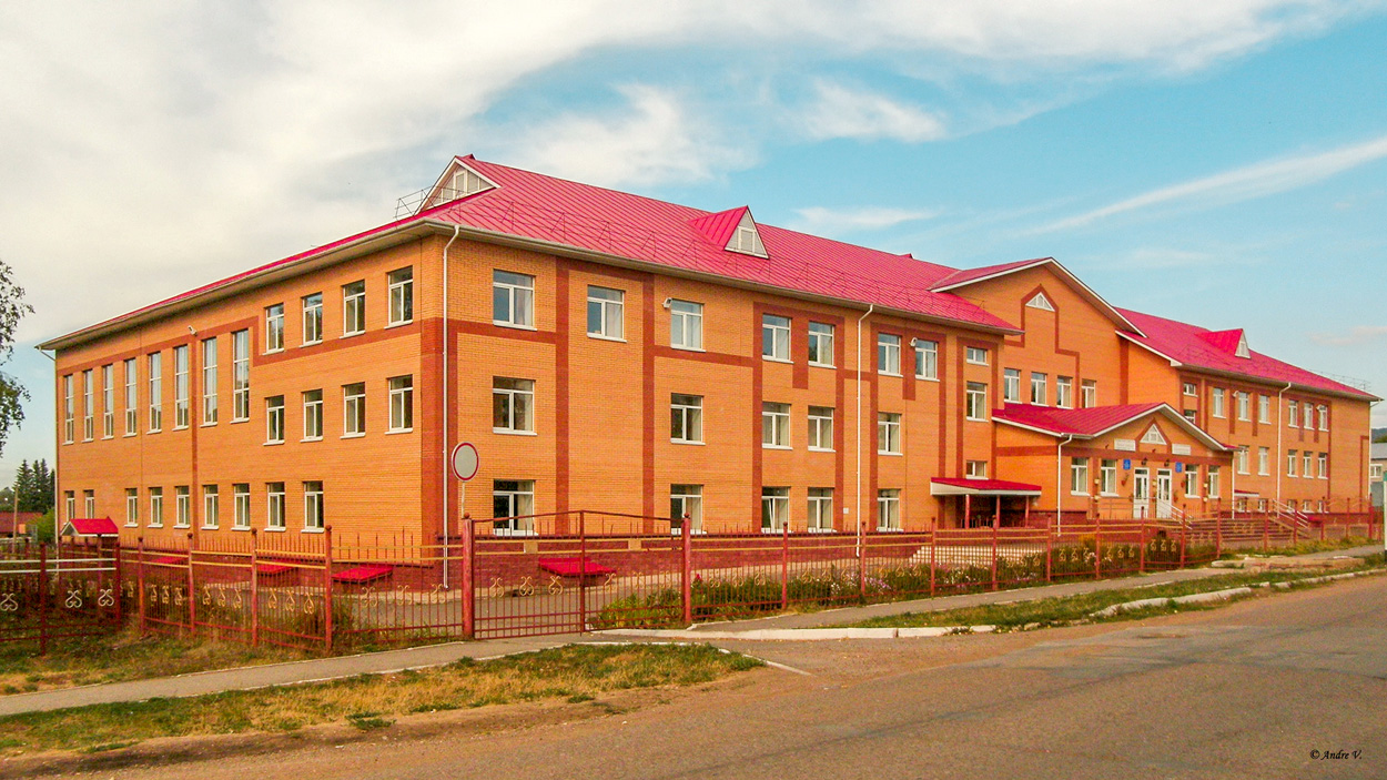 Гафурийский район, прочие н.п., Село Красноусольский, Коммунистическая улица, 17