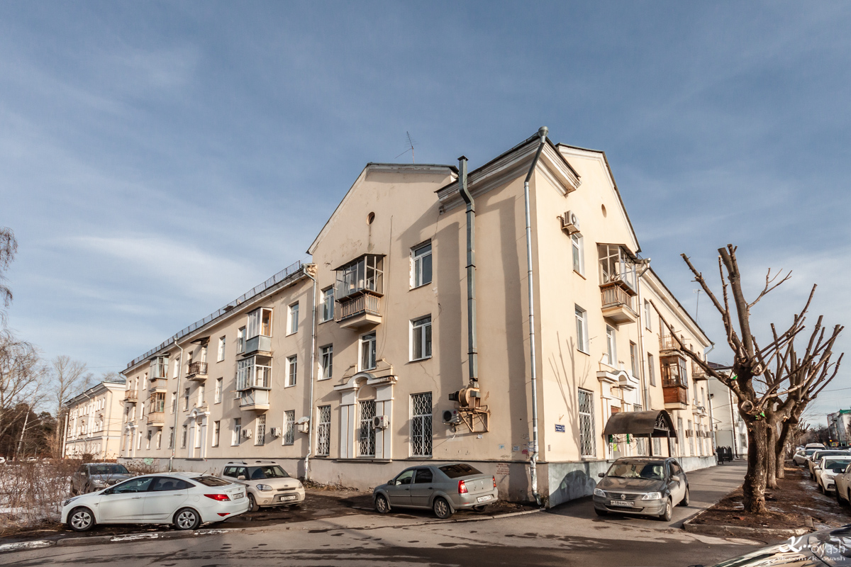 Казань, Улица Искра, 1 / Улица Петра Алексеева, 4