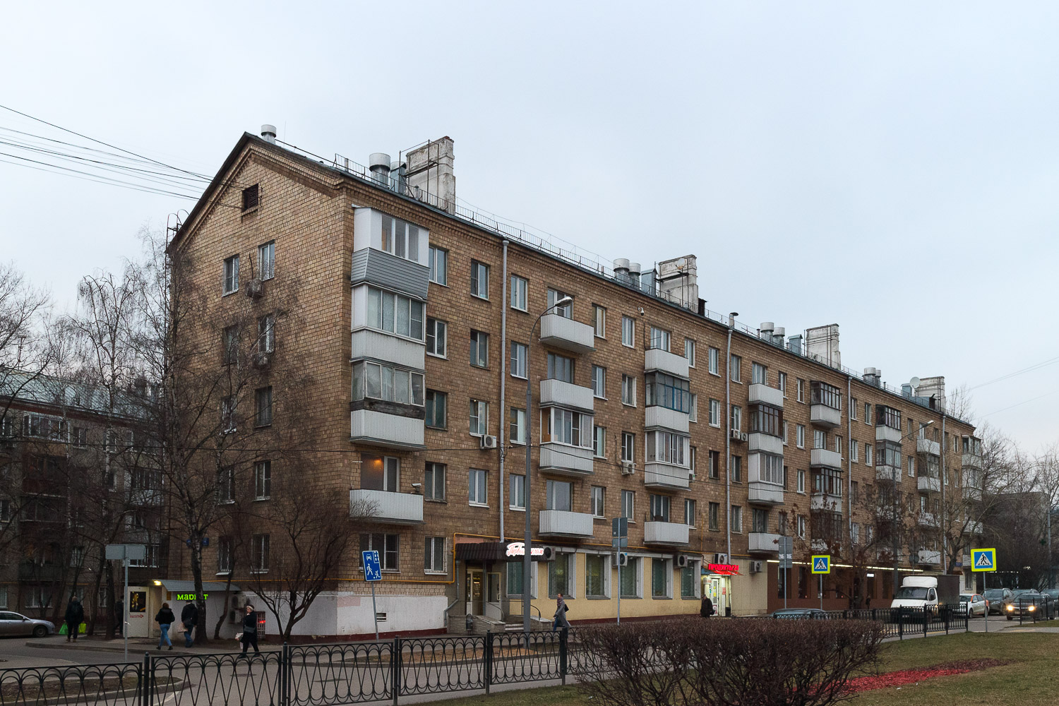Москва, Кременчугская улица, 4 корп. 1