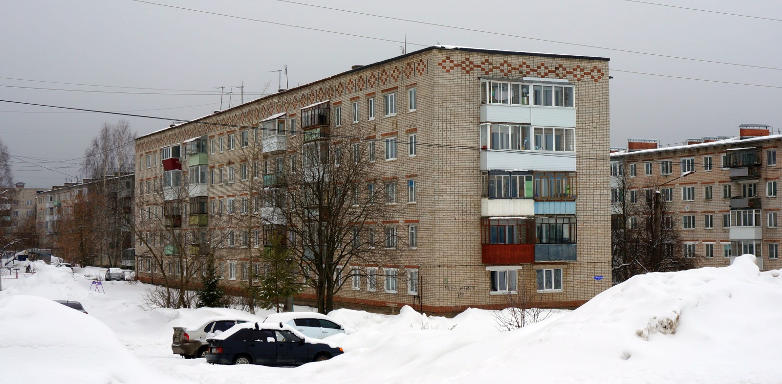 Полазна, Улица 50 лет Октября, 19