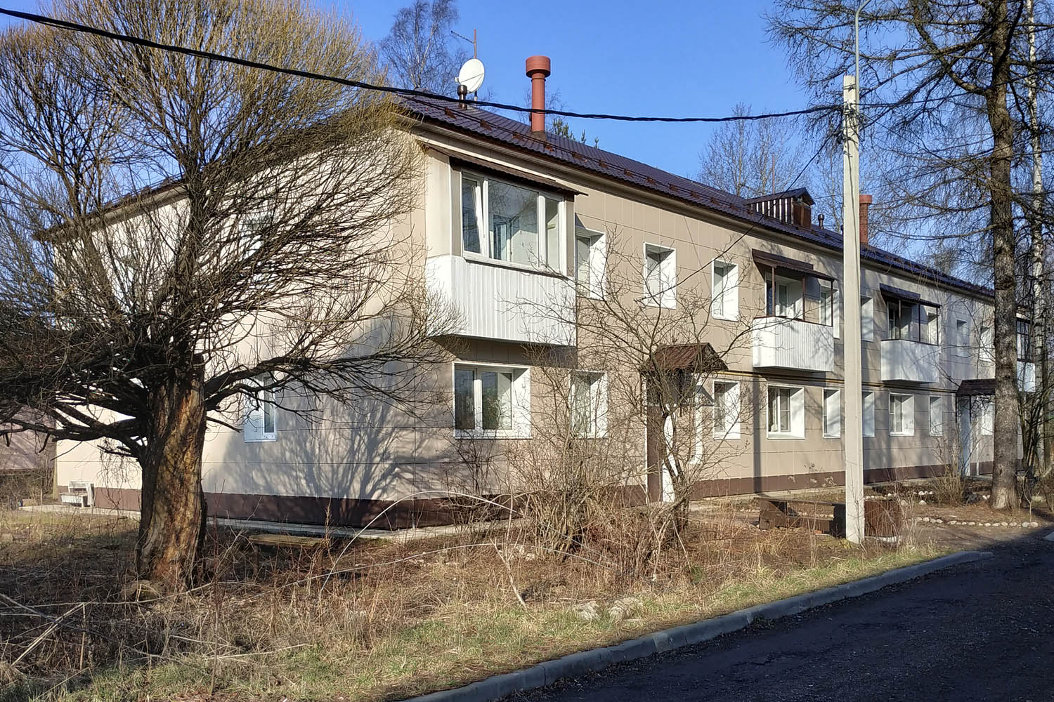 Рощино, Привокзальная улица, 1
