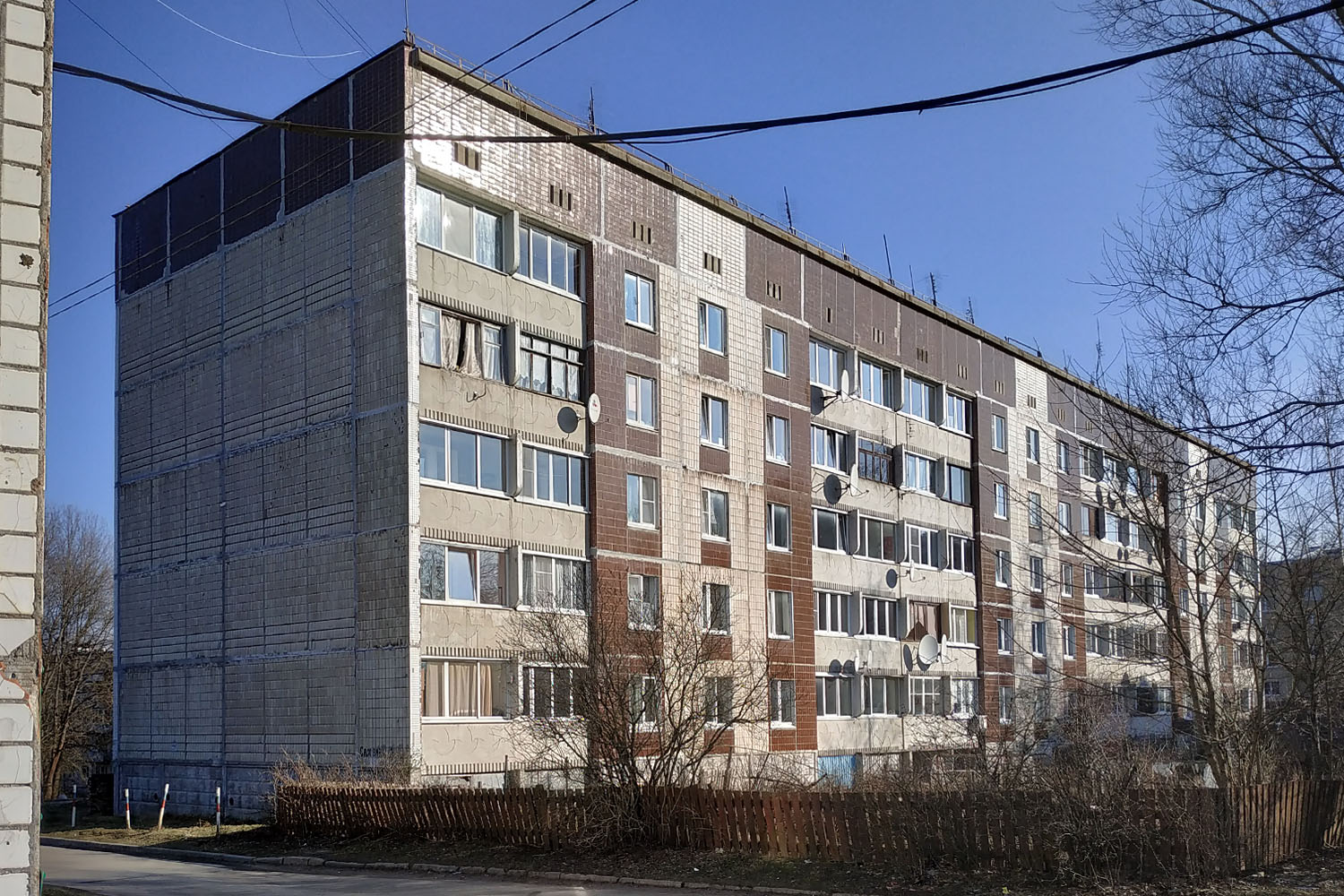 Рощино, Садовая улица, 10