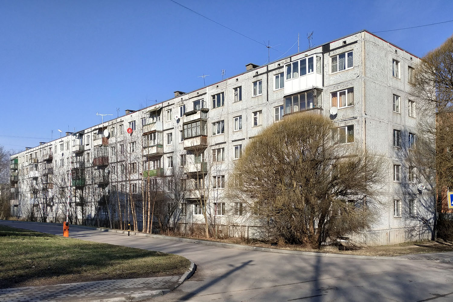 Рощино, Садовый переулок, 4