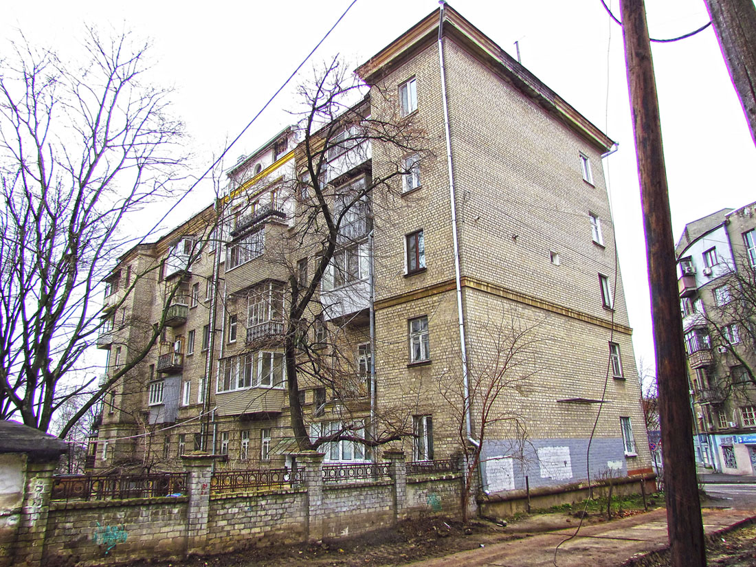 Харьков, Улица Маршала Бажанова, 11А