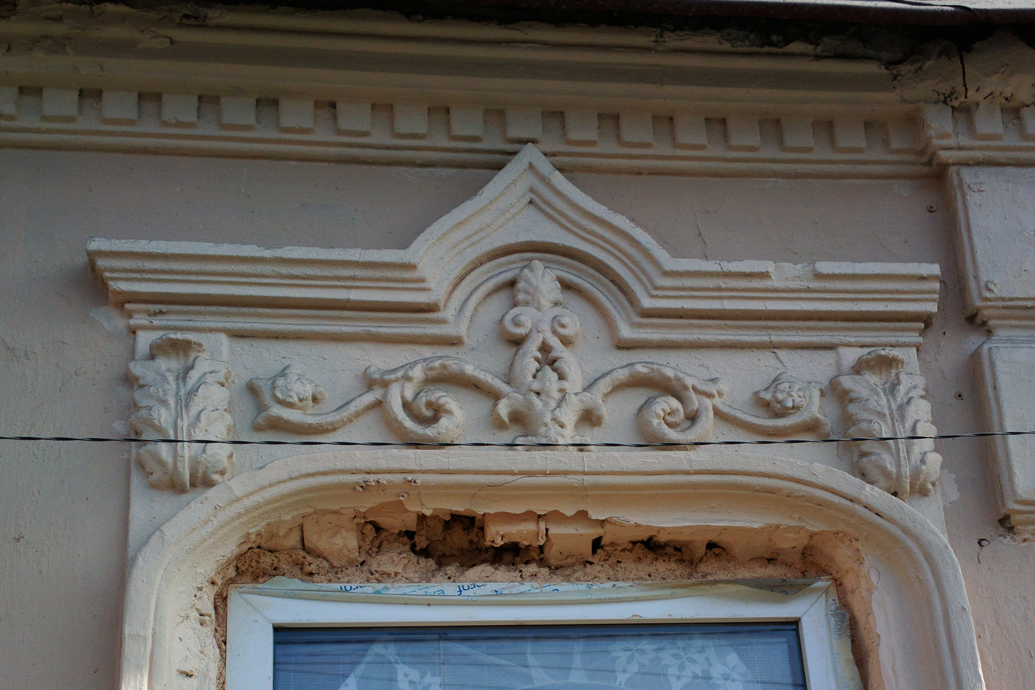 Самара, Самарская улица, 109. Монументальное искусство (мозаики, росписи, барельефы, сграфито)