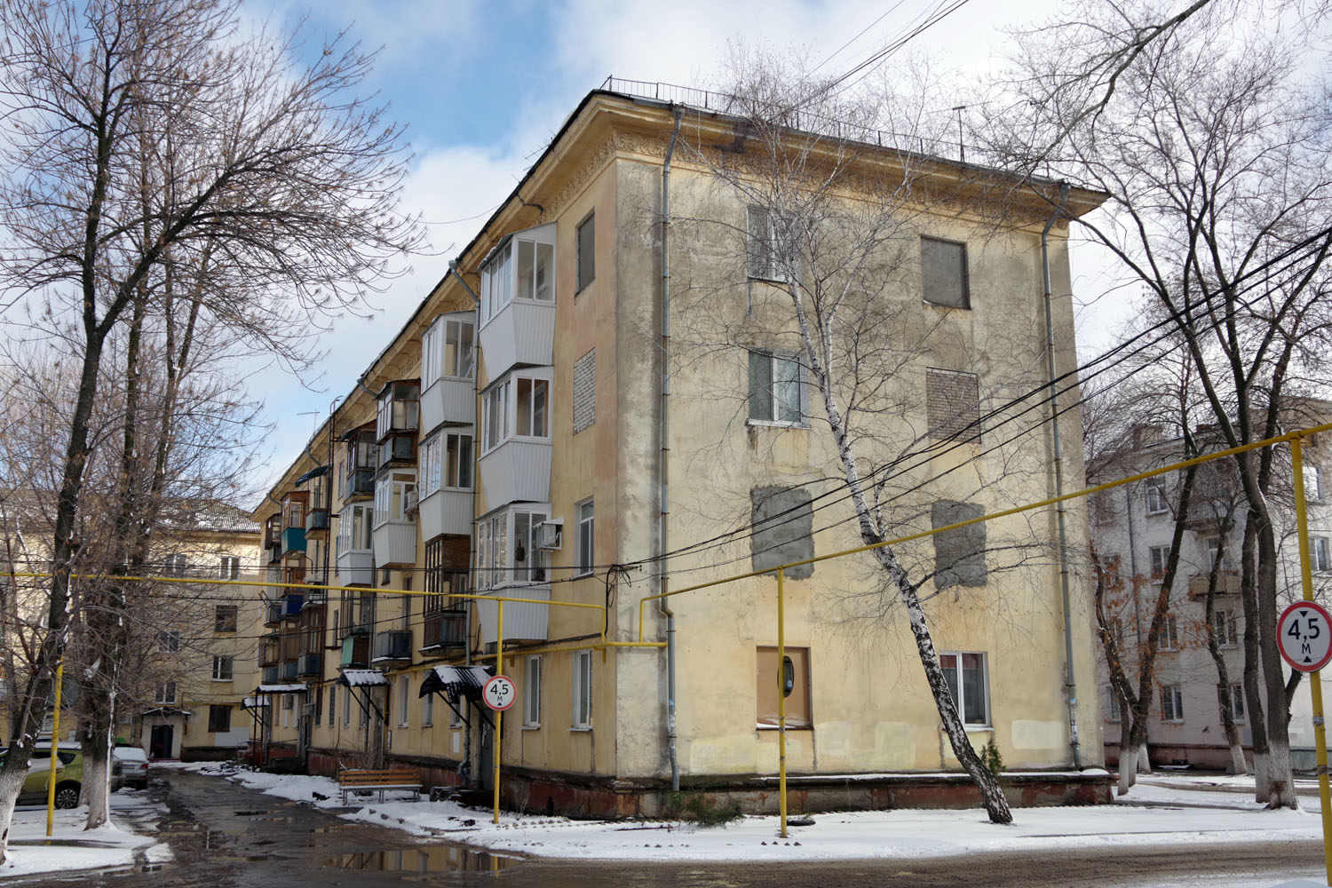 Новокуйбышевск, Улица Кадомцева, 5