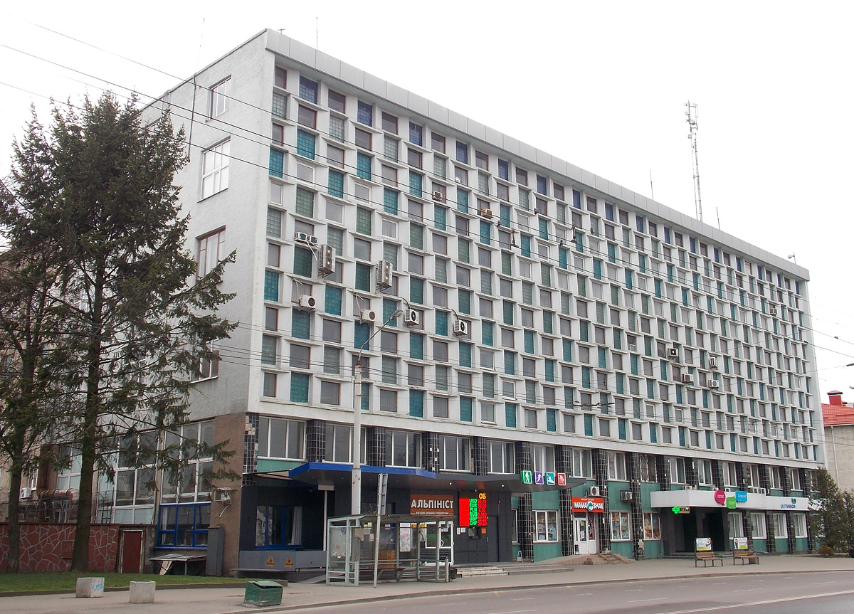 Луцк, Проспект Василия Мойсея, 2
