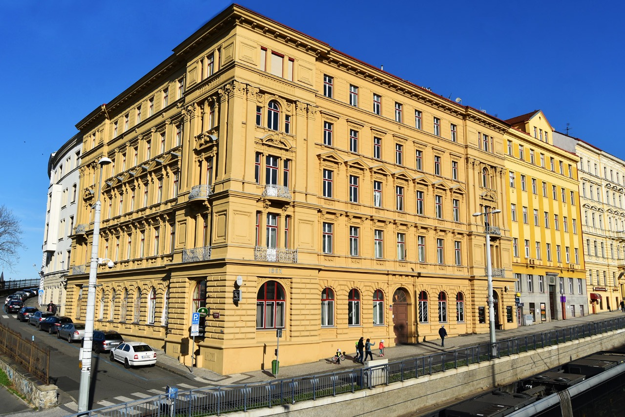 Прага, Příběnická, 4; Seifertova, 3; Seifertova, 5