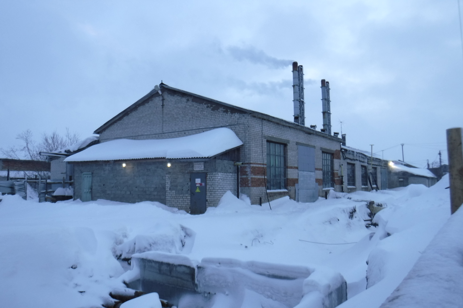 Iskateley, Озёрная улица, котельная