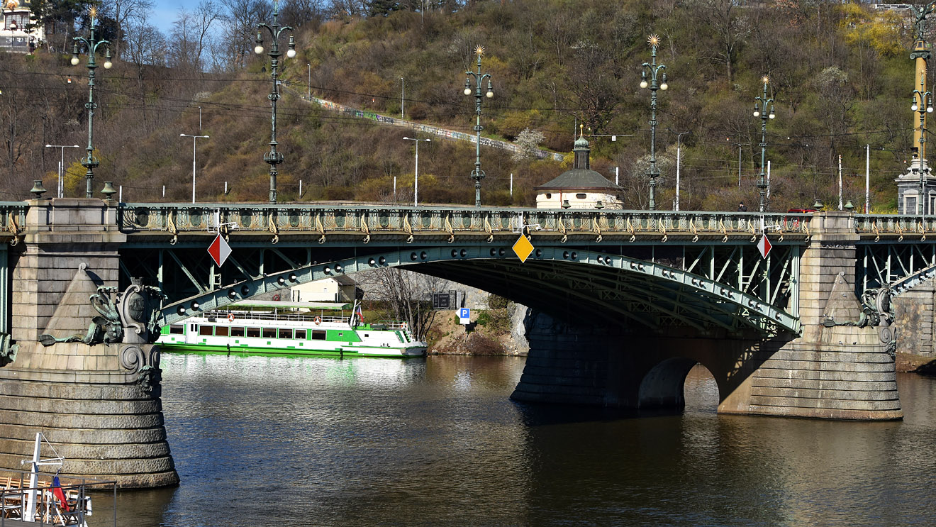 Прага, Čechův most; U Plovárny, 1b