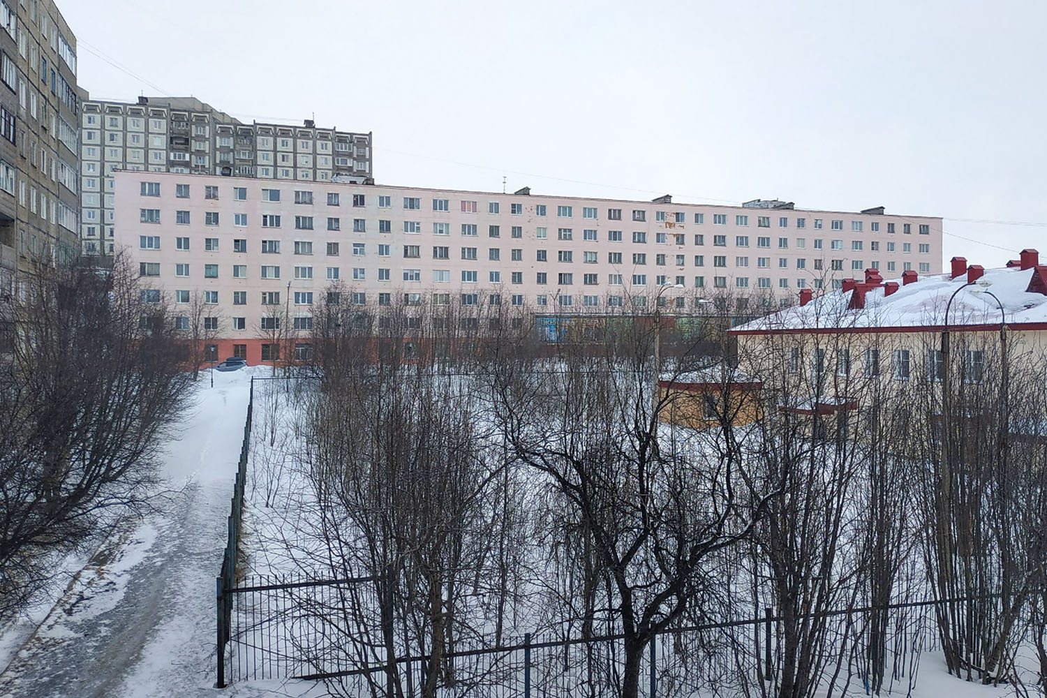 Североморск, Комсомольская улица, 23