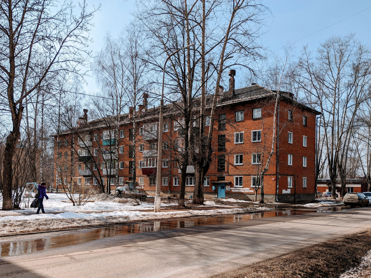 Глазов, Парковая улица, 4