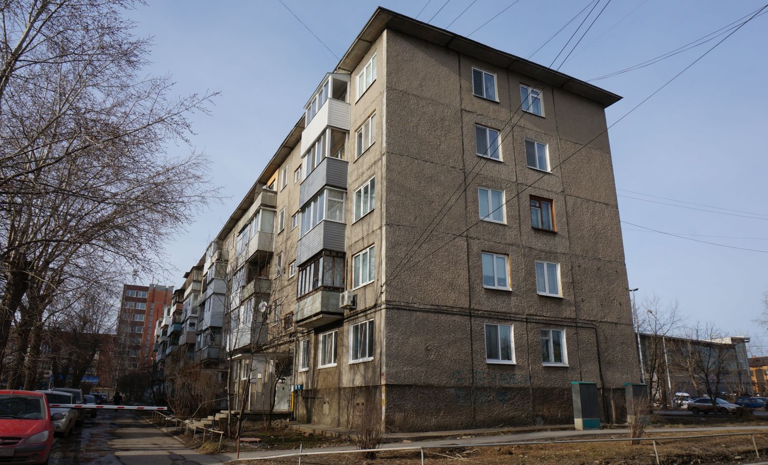 Пермь, Улица Крисанова, 3